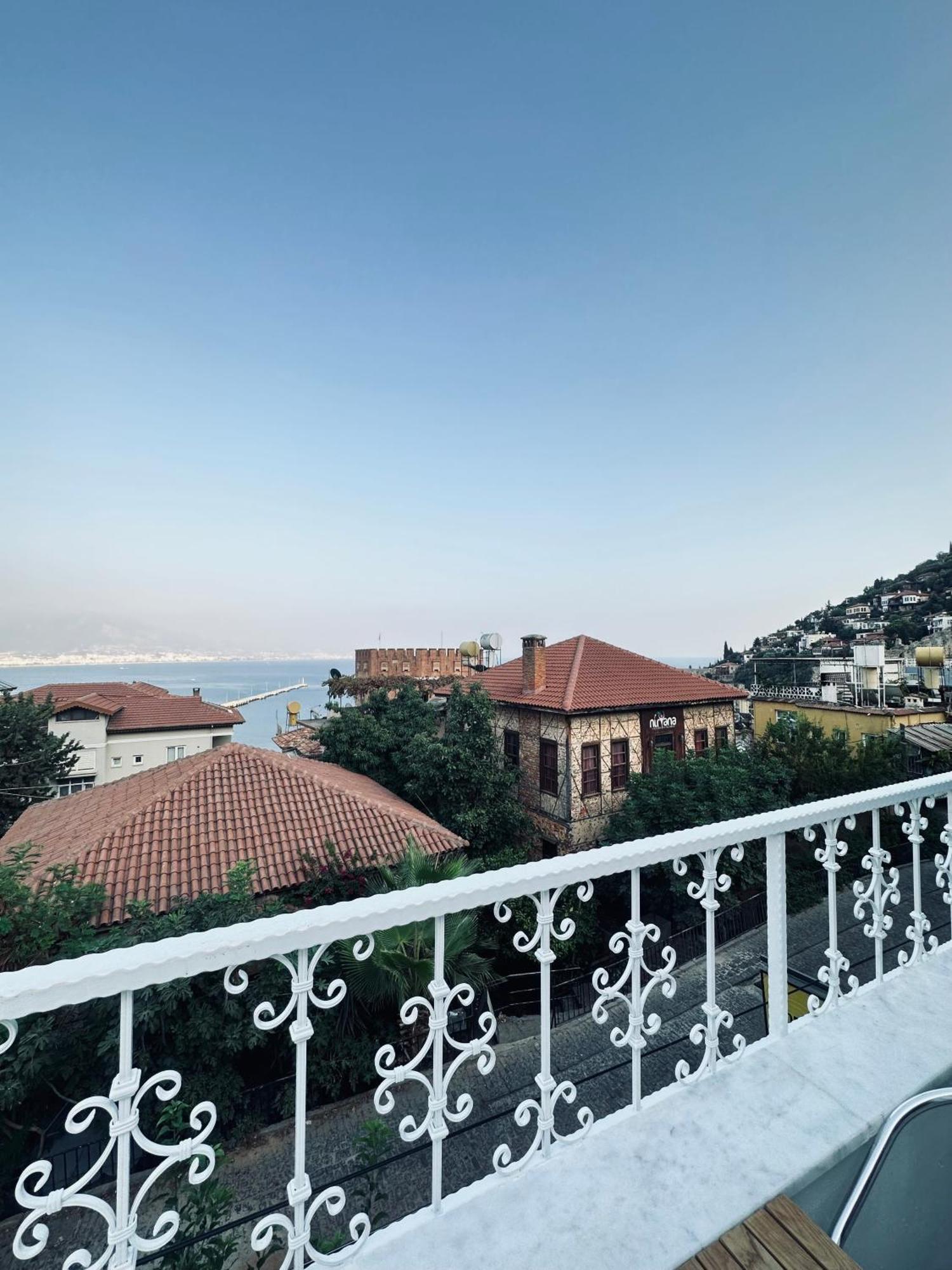 Lemon Villa Hotel - Adult Only Аланя Екстериор снимка